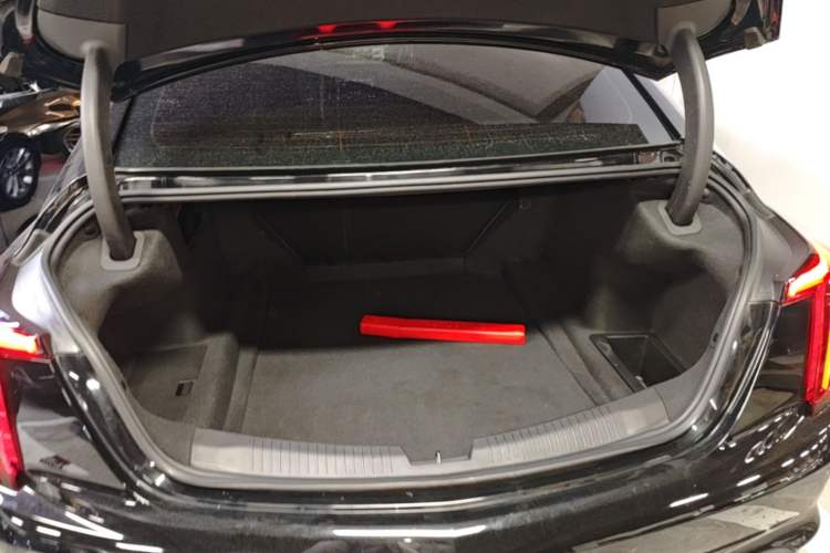 Used Cadillac CT5 2023 28T Luxury Edition (Standard Version) Trunk