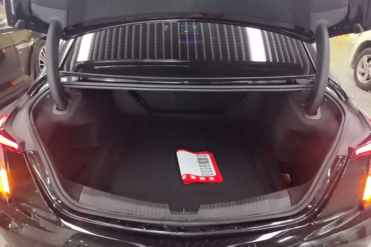Used Cadillac CT5 2023 28T Luxury Edition (Standard Version) Trunk