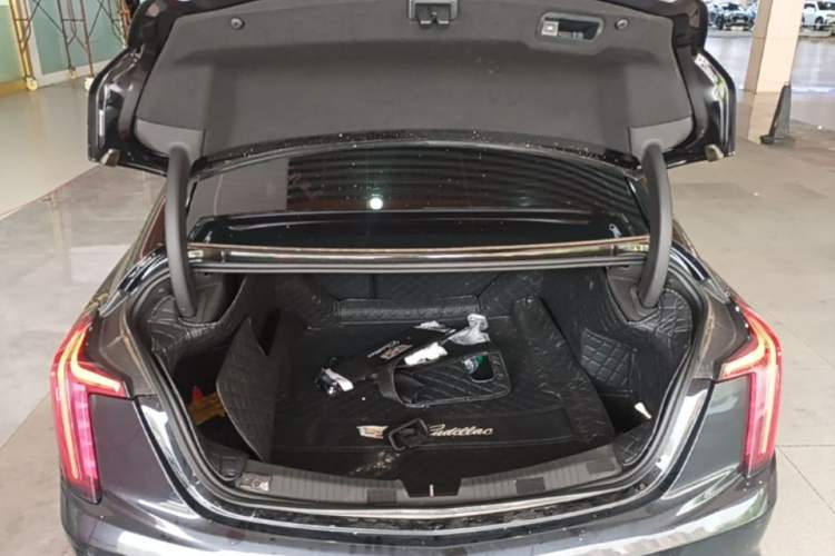 Used Cadillac CT5 2023 28T Luxury Edition (Standard Version) Trunk