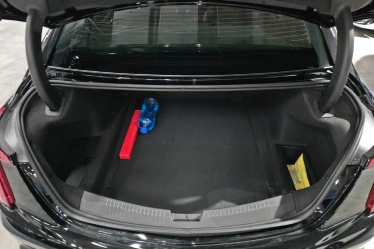 Used Cadillac CT5 2023 28T Luxury Edition (Standard Version) Trunk