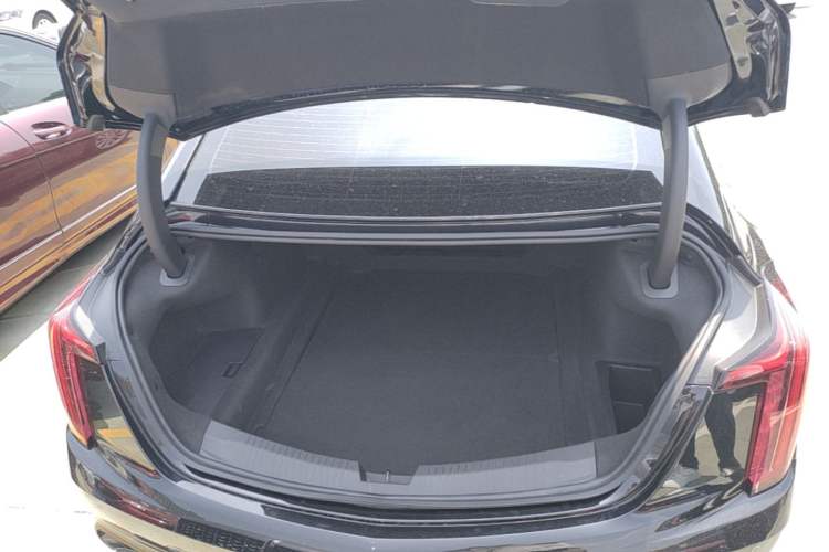 Used Cadillac CT5 2023 28T Luxury Edition (Standard Version) Trunk