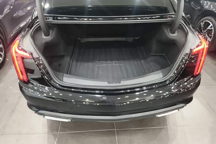 Used Cadillac CT5 2023 28T Luxury Edition (Standard Version) Trunk
