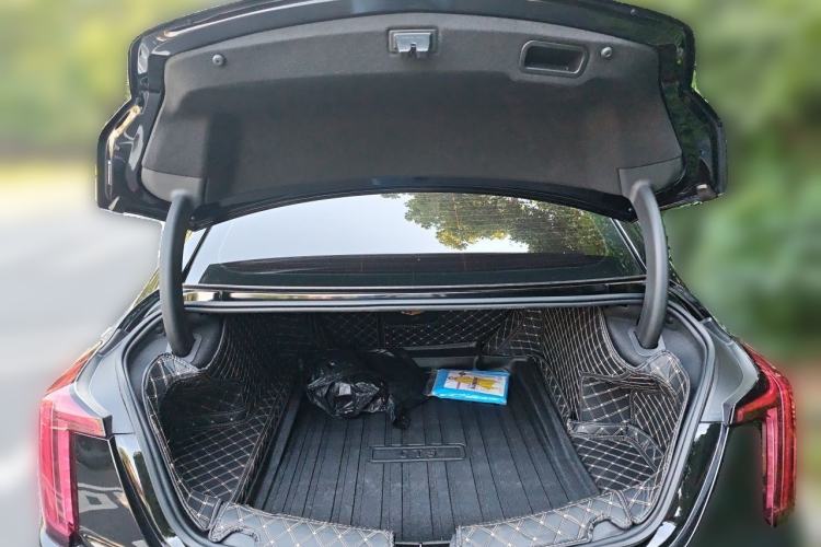 Used Cadillac CT5 2023 28T Luxury Edition (Standard Version) Trunk