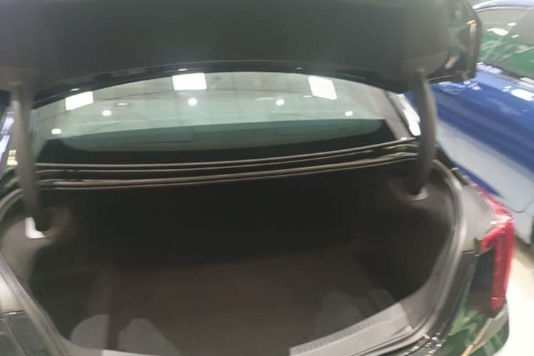 Used Cadillac CT5 2023 28T Luxury Edition (Standard Version) Trunk
