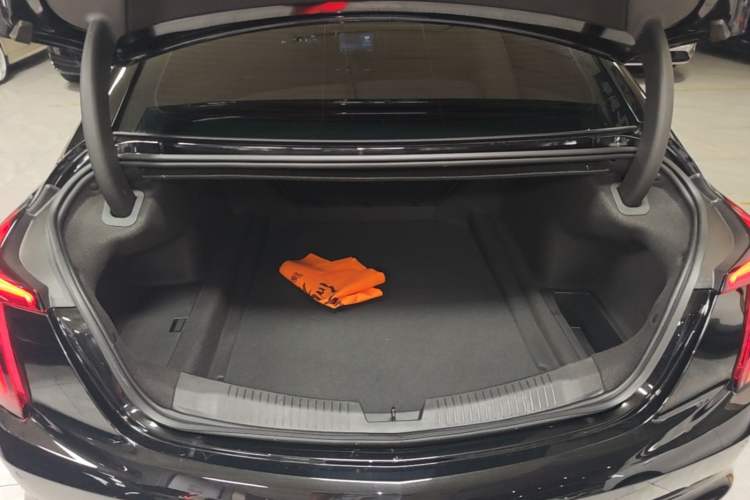 Used Cadillac CT5 2023 28T Luxury Edition (Standard Version) Trunk