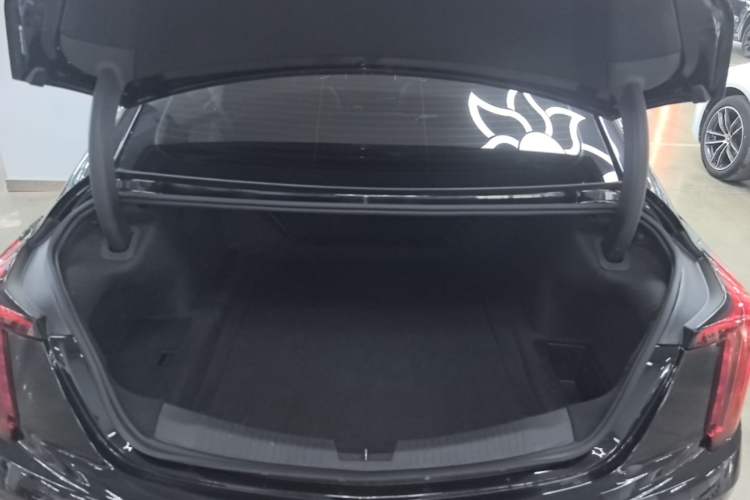 Used Cadillac CT5 2023 28T Luxury Edition (Standard Version) Trunk