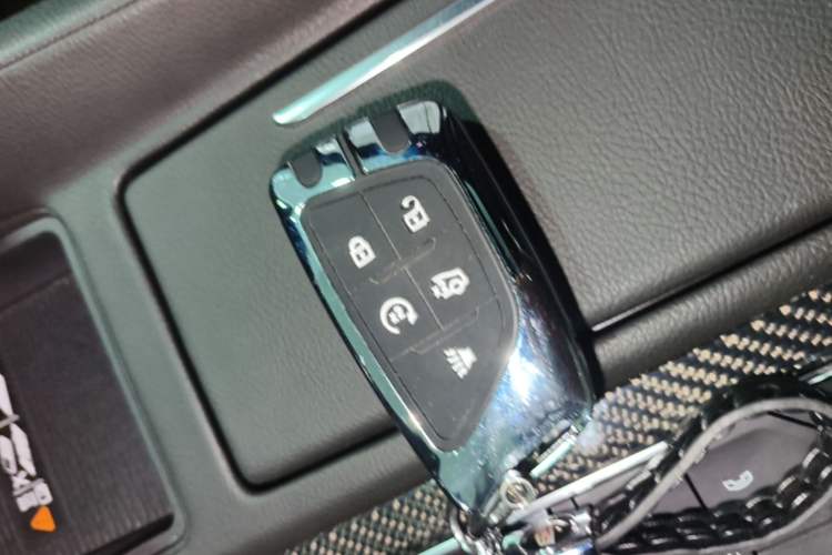 Used Cadillac CT5 2023 28T Platinum Edition Vehicle Key