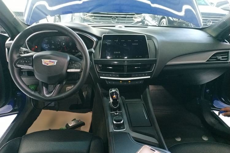 Used Cadillac CT5 2023 28T Luxury Edition (Standard Version) Center Console