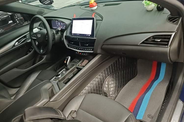 Used Cadillac CT5 2023 28T Prestige Model Center Console