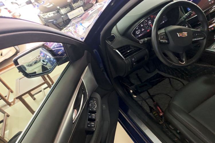 Used Cadillac CT5 2023 28T Luxury Edition (Standard Version) Driver Seat