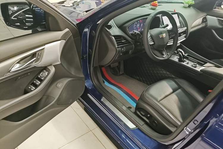 Used Cadillac CT5 2023 28T Prestige Model Driver Seat