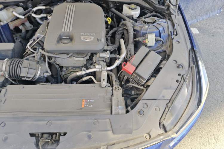 Used Cadillac CT5 2023 28T Luxury Edition (Standard Version) Engine Bay Left