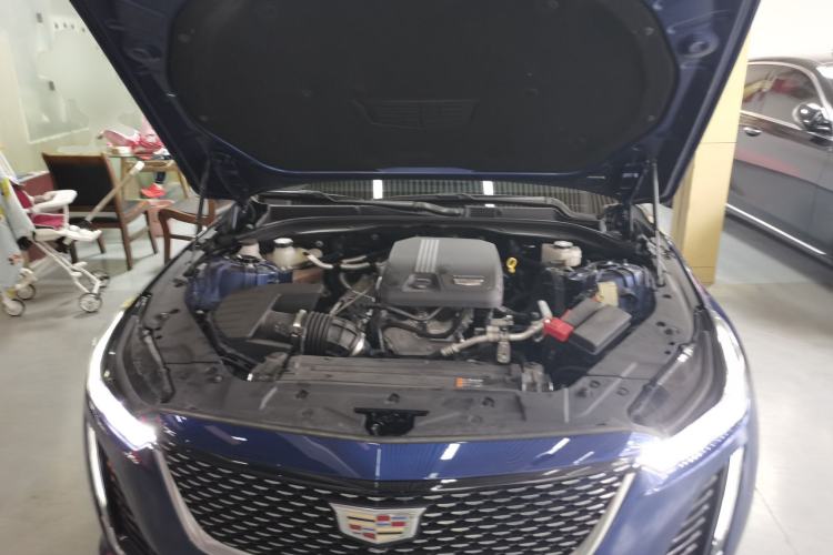 Used Cadillac CT5 2023 28T Luxury Edition (Standard Version) Engine Bay