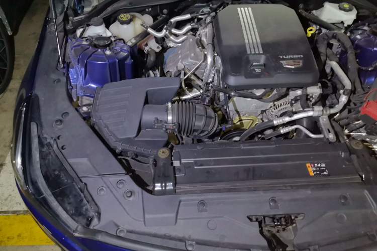 Used Cadillac CT5 2023 28T Prestige Model Engine Bay Right