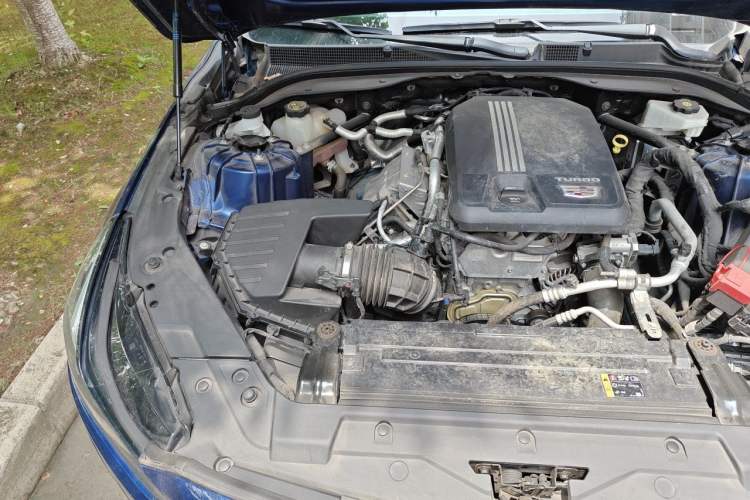 Used Cadillac CT5 2023 28T Luxury Edition (Standard Version) Engine Bay Right