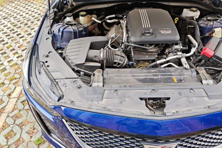 Used Cadillac CT5 2023 28T Luxury Edition (Standard Version) Engine Bay Right