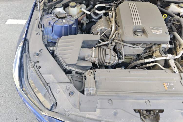 Used Cadillac CT5 2023 28T Luxury Edition (Standard Version) Engine Bay Right