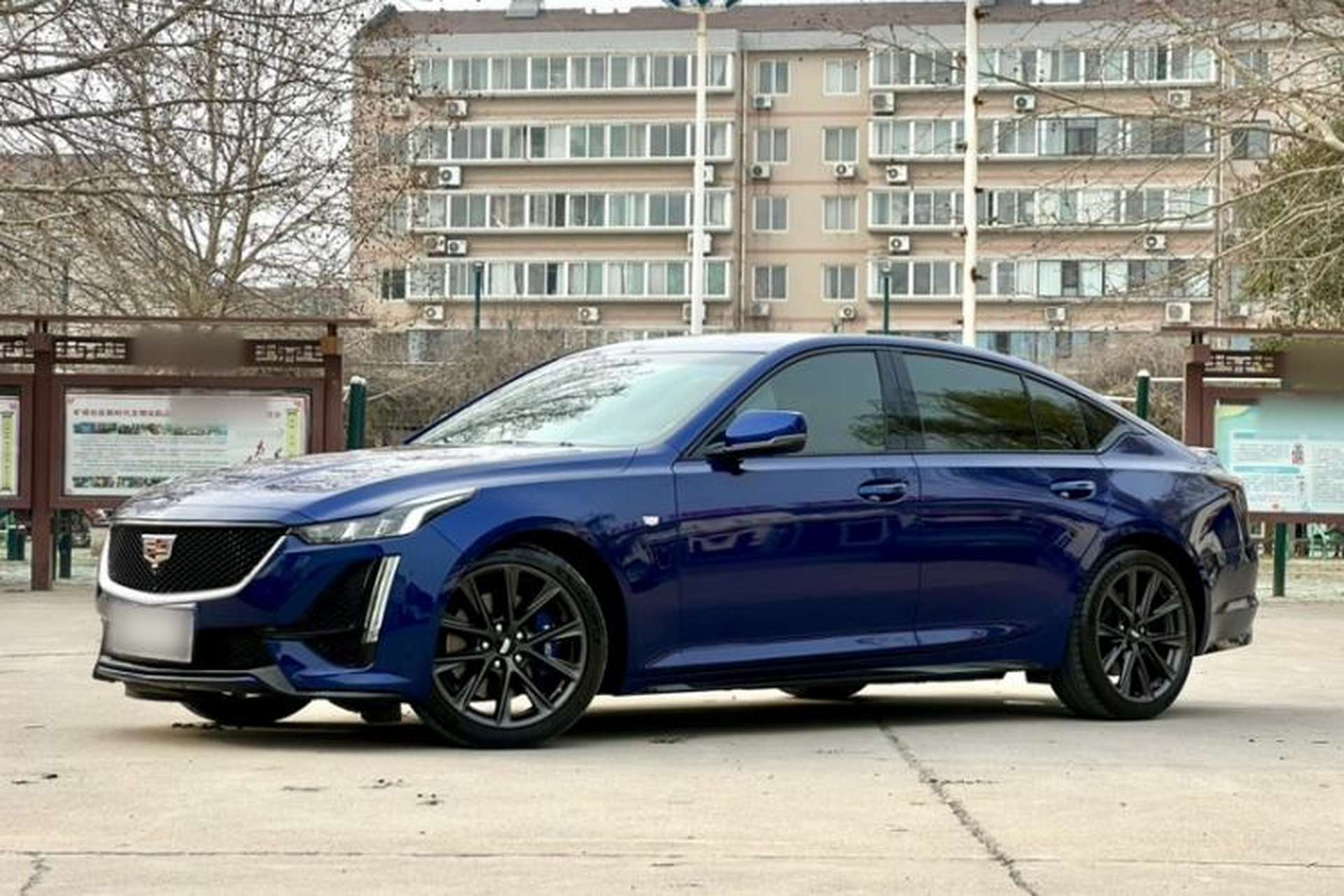 Used Cadillac CT5 2023 28T Platinum Edition Front Left 45 Deg