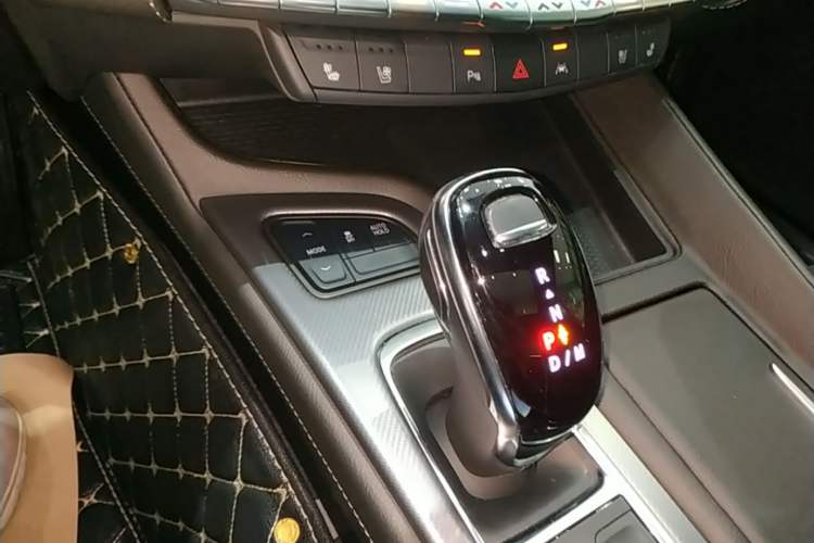 Used Cadillac CT5 2023 28T Luxury Edition (Standard Version) Gear Lever