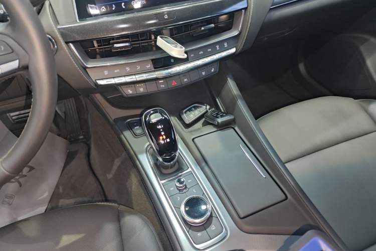 Used Cadillac CT5 2023 28T Luxury Edition (Standard Version) Gear Lever