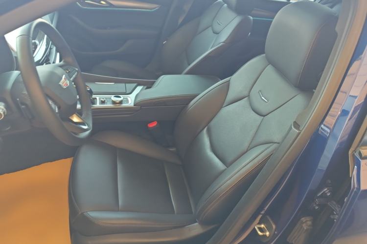 Used Cadillac CT5 2023 28T Luxury Edition (Standard Version) Left Front Seat