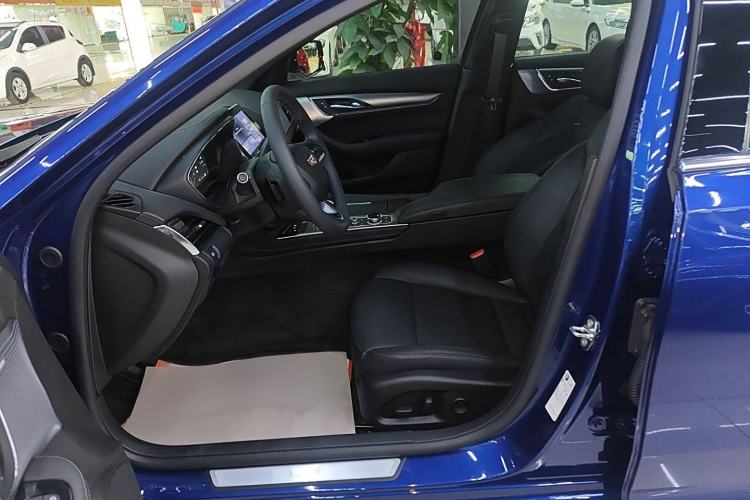 Used Cadillac CT5 2023 28T Luxury Edition (Standard Version) Left Front Seat