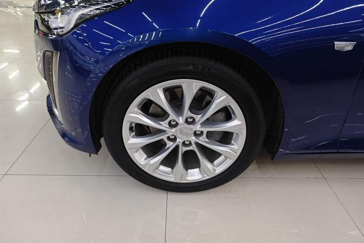 Used Cadillac CT5 2023 28T Luxury Edition (Standard Version) Left Front Wheel Hub