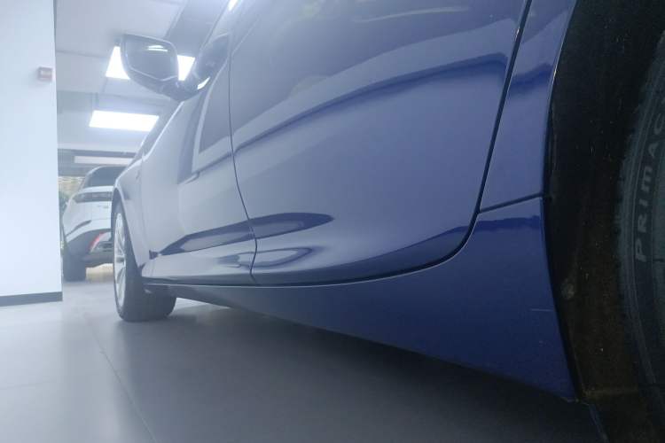 Used Cadillac CT5 2023 28T Luxury Edition (Standard Version) Left Side Sill