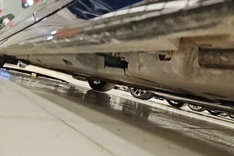 Used Cadillac CT5 2023 28T Prestige Model Left Side Sill