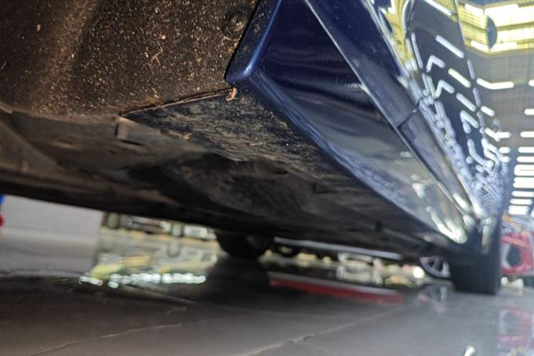 Used Cadillac CT5 2023 28T Luxury Edition (Standard Version) Left Side Sill