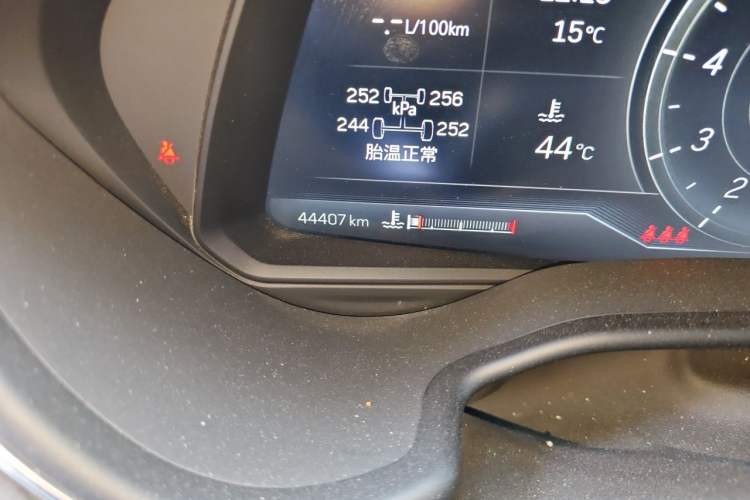 Used Cadillac CT5 2023 28T Luxury Edition (Standard Version) Odometer Close Up