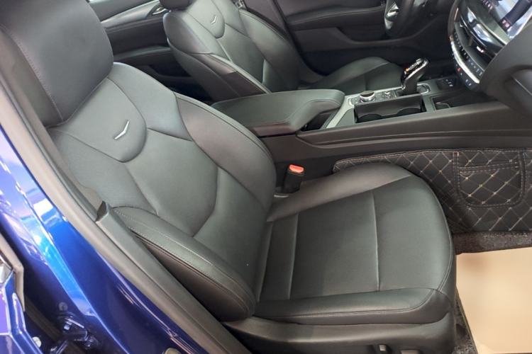 Used Cadillac CT5 2023 28T Luxury Edition (Standard Version) Right Front Seat