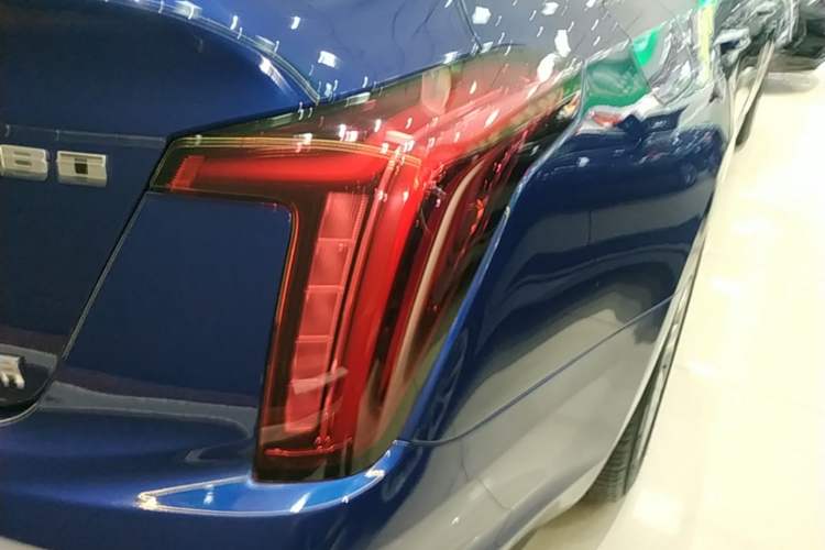 Used Cadillac CT5 2023 28T Luxury Edition (Standard Version) Right Rear Taillight