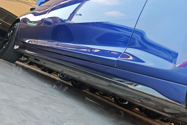 Used Cadillac CT5 2023 28T Luxury Edition (Standard Version) Right Side Sill