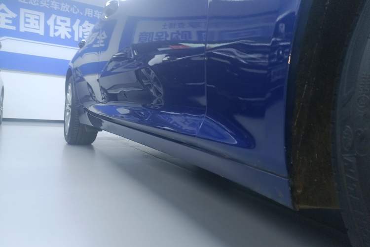 Used Cadillac CT5 2023 28T Luxury Edition (Standard Version) Right Side Sill