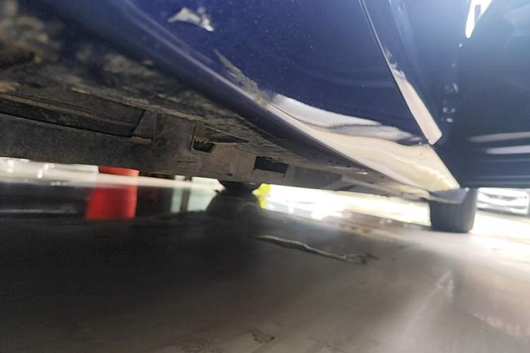Used Cadillac CT5 2023 28T Luxury Edition (Standard Version) Right Side Sill