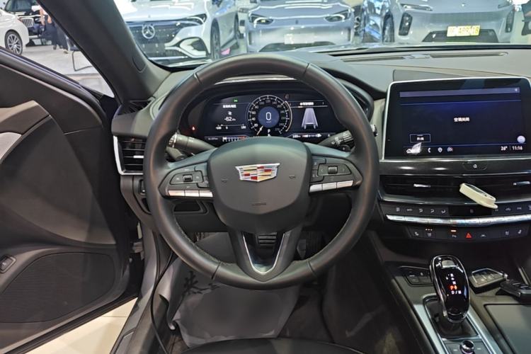 Used Cadillac CT5 2023 28T Luxury Edition (Standard Version) Steering Wheel