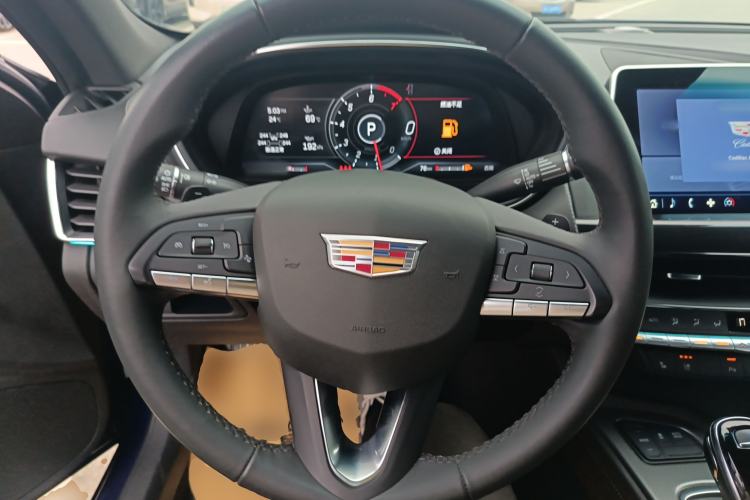 Used Cadillac CT5 2023 28T Luxury Edition (Standard Version) Steering Wheel