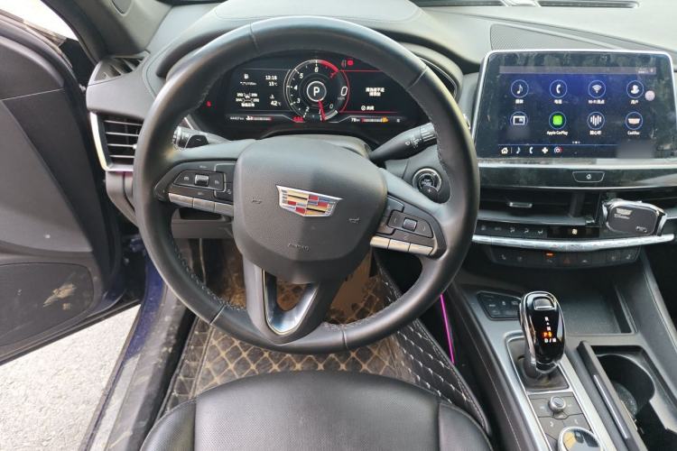 Used Cadillac CT5 2023 28T Luxury Edition (Standard Version) Steering Wheel