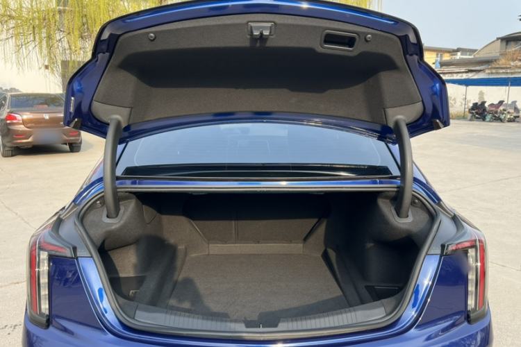Used Cadillac CT5 2023 28T Platinum Edition Trunk
