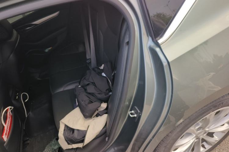 Used Cadillac CT5 2023 28T Luxury Edition (Standard Version) Left Rear Seat