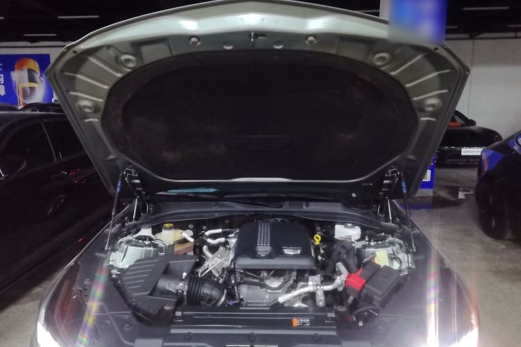 Used Cadillac CT5 2023 28T Luxury Edition (Standard Version) Engine Bay