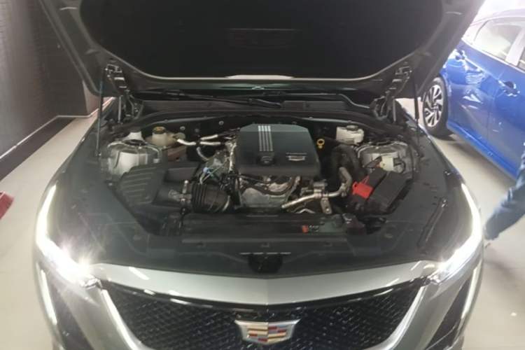 Used Cadillac CT5 2023 28T Prestige Model Engine Bay