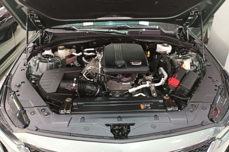 Used Cadillac CT5 2023 28T Prestige Model Engine Bay