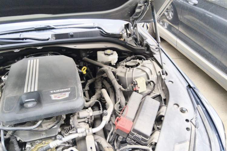 Used Cadillac CT5 2023 28T Luxury Edition (Standard Version) Engine Bay Left