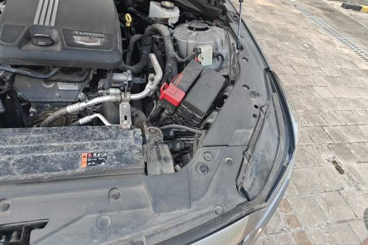 Used Cadillac CT5 2023 28T Luxury Edition (Standard Version) Engine Bay Left