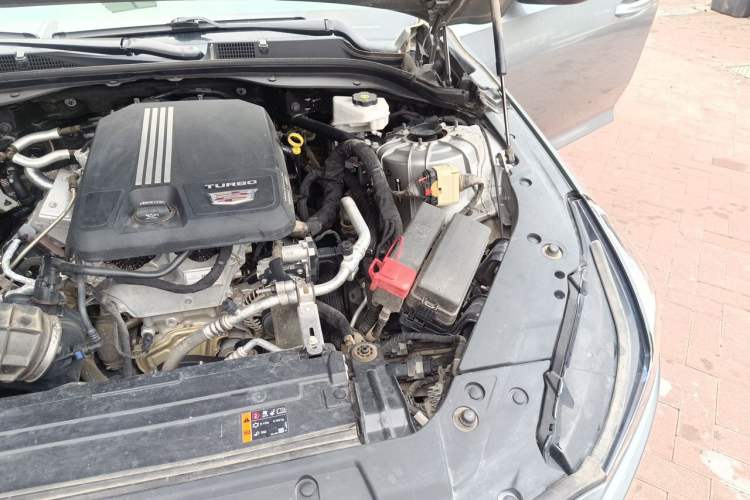 Used Cadillac CT5 2023 28T Luxury Edition (Standard Version) Engine Bay Left