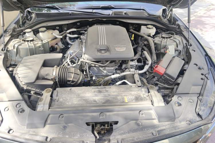 Used Cadillac CT5 2023 28T Luxury Edition (Standard Version) Engine Bay