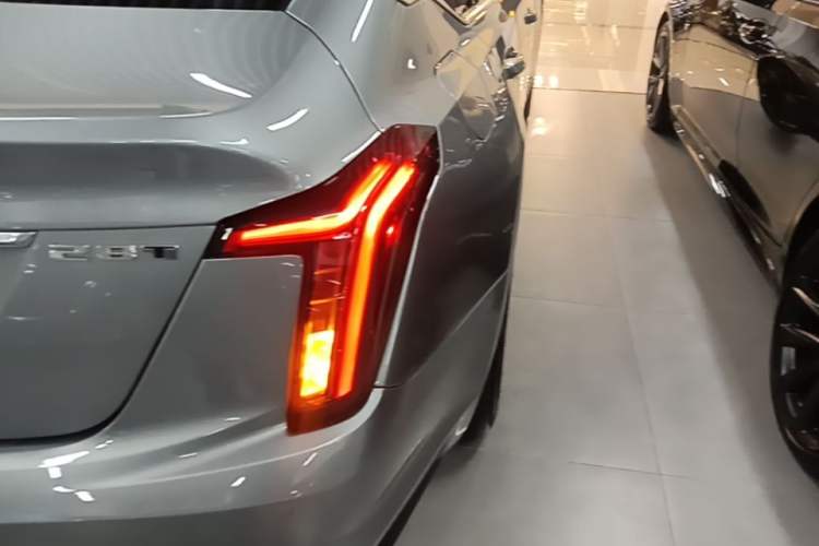 Used Cadillac CT5 2023 28T Luxury Edition (Standard Version) Exterior 3