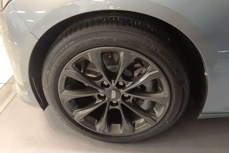 Used Cadillac CT5 2023 28T Luxury Edition (Standard Version) Exterior 4